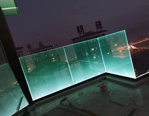 Aluminium- en glasrailings zonder raam rechthoekig met LED-licht