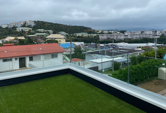 SGCC gehard glas U-kanaal glasbalustrade stabiele structuur LED-licht