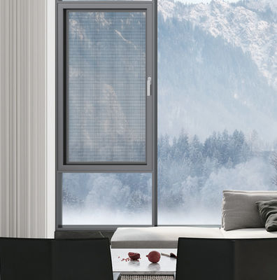 Grauw aluminium schommelvenster met hoge ventilatie