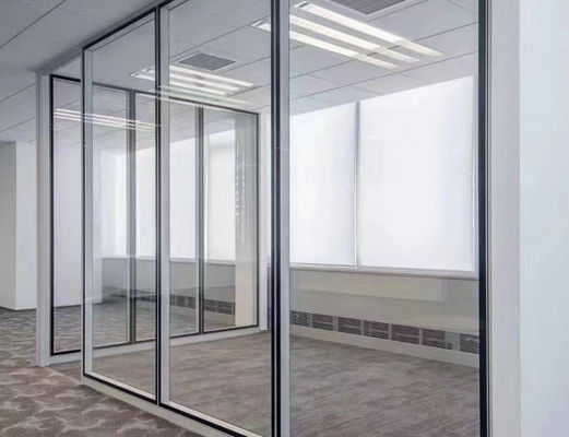 Persoonlijke grootte Aluminium schommeldeur Gehard geïsoleerde schommelglasdeur