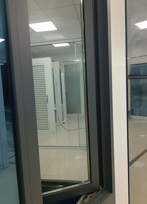 Moderne aluminium schommelvenster Langdurig binnenruimtevensters