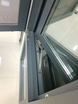 Residentieel aluminium schommelvenster Gemakkelijk schoonmaken Venster met openingsruimte naar binnen
