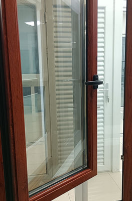 Gelast aluminium schommelvenster met poedercoating schommelvenster