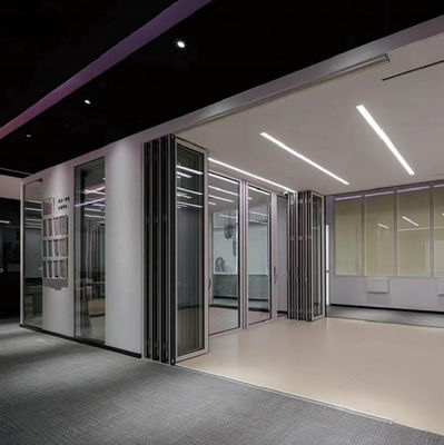 Poedercoating Bifold Glass Doors Exterior Typhoon Resistance Voor extern gebruik