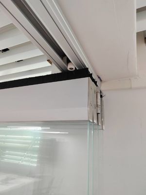 Fluorkoolstof sproeiende aluminium schuifdeuren met thermische breuk