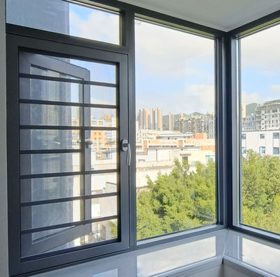 Aanpasbaar aluminium schommelvenster met een poedercoating