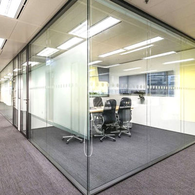 Aluminiumprofiel Frame Glas Scheidingswand Op maat gemaakte kantoren Scheidingswand