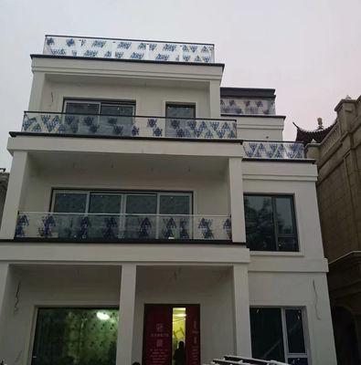 Grijze aluminium U-kanaal glazen leuning 10 mm dik raamloze glazen balustrade