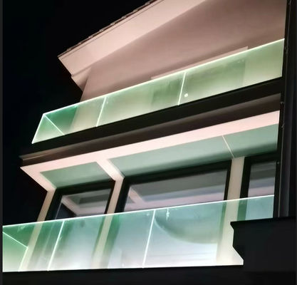 Buiten aluminium U-kanaal glasrail lichtgewicht met LED-licht