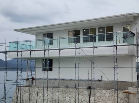 LED licht glazen balustrade aluminium moderne leuning ontwerpen raamloze gehard glas buitenbalkon leuning