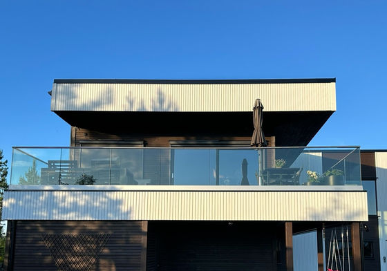 LED licht glazen balustrade aluminium moderne leuning ontwerpen raamloze gehard glas buitenbalkon leuning