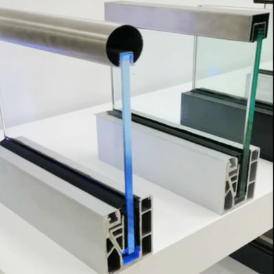 SGCC gehard glas U-kanaal glasbalustrade stabiele structuur LED-licht