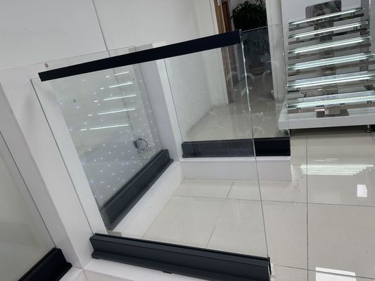 Aluminium U-kanaal glazen balustrade weerbestendig voor buiten