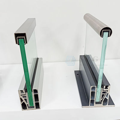 Aluminium U-kanaal glazen balustrade weerbestendig voor buiten