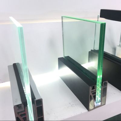 Stabiel gehard glas balkon balustrade glas U-kanaal systeem met aluminium handrail
