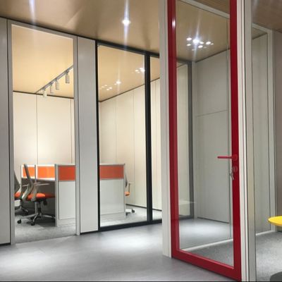 Aluminium dubbele glazen schommeldeur winkel voorzijde Aluminium dubbele scharnieren deuren