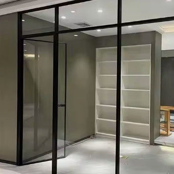 Y/N Schommelde deur van aluminium met insectenbescherming met dubbelgehard glas en magnetisch slot