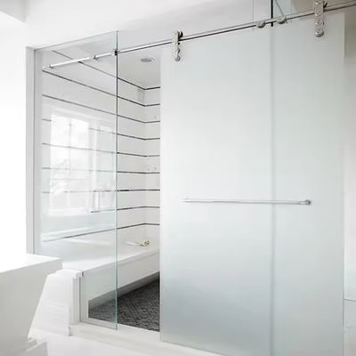 Interne glazen scheidingsdeur met een profieldikte van 1,4 mm, bevroren glas en 50 jaar levensduur