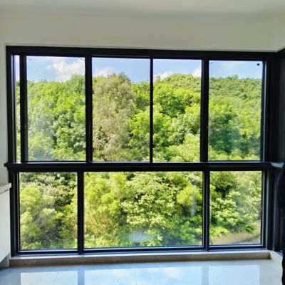 Op maat gemaakte dubbele beglazing zwart raam aluminium schuifvenster met roestvrijstalen hardware ontwerp