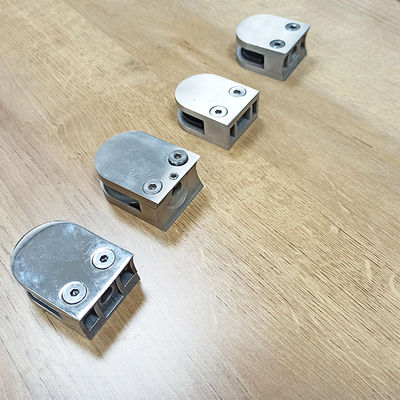 Frameless gehard glas paneel Trappenrail verstelbaar ontwerp boog Grip Klem 304 316 Fitting