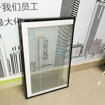 Dubbelglas geïsoleerde lamellen met draai-kiep raamafdichting met interne jaloezie accessoires tussen glas