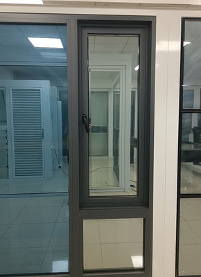 Gepersonaliseerd Swing Out Egress Window Poeder Gecoat En Soepel Werken