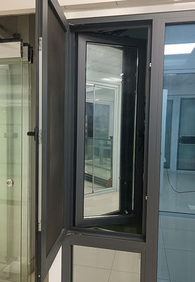 Gepersonaliseerde inwendige schommelkasten Vensters Gemakkelijk schoonmaken Voor commerciële gebouwen