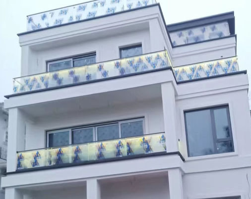 Grijze aluminium U-kanaal glazen leuning 10 mm dik raamloze glazen balustrade