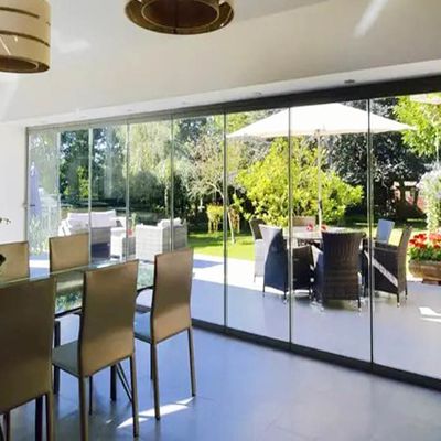 2.0mm Profieldikte Aluminium Frameless Klaagglasdeur voor interieur afschermingen met aanpasbare raamkleur